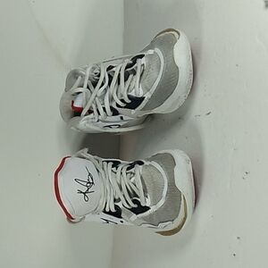 Nike Kyrie Infinity White and Black Size 4.5 Y Sneakers.